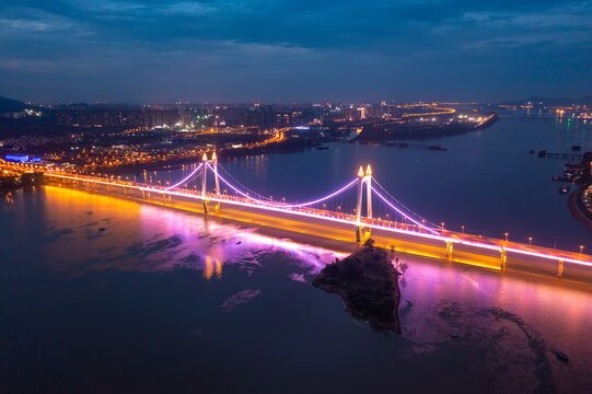 航拍湖南长沙三汊矶大桥夜景