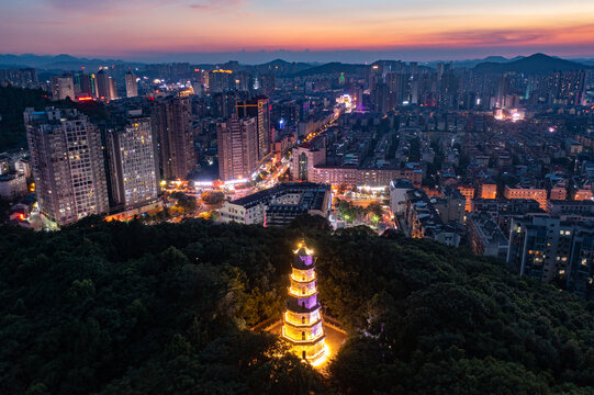 航拍湖南郴州城市夜景风光