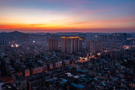 航拍湖南郴州城市夜景风光