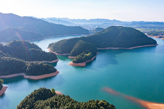 航拍湖南衡阳常宁市常宁天湖