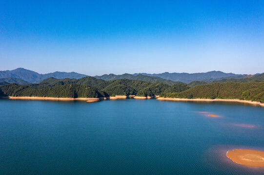 航拍湖南衡阳常宁市常宁天湖