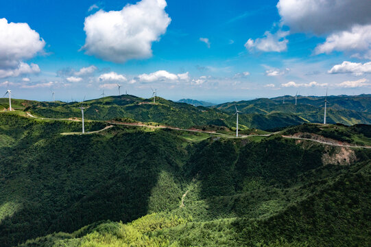 航拍湖南郴州仰天湖大草原