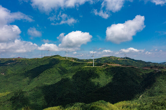 航拍湖南郴州仰天湖大草原