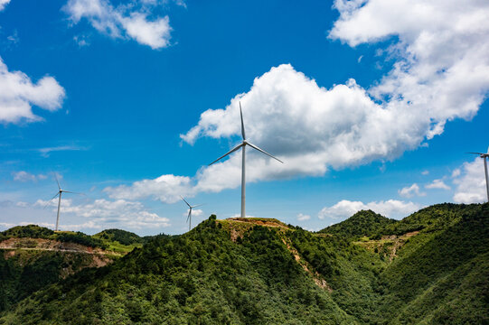 航拍湖南郴州仰天湖大草原