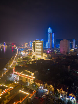 航拍烟台滨海广场夜景