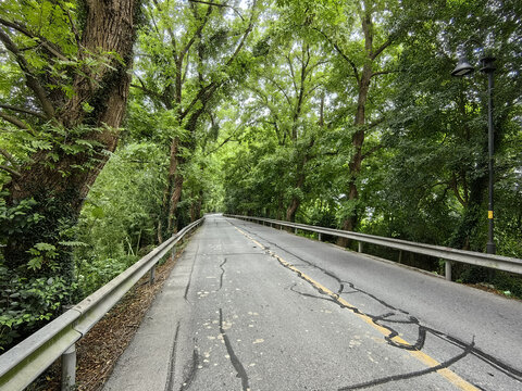 中国公路发展活化石翁金公路