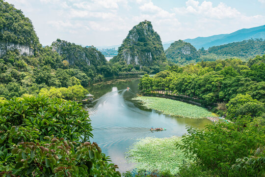 肇庆七星岩星湖竹筏