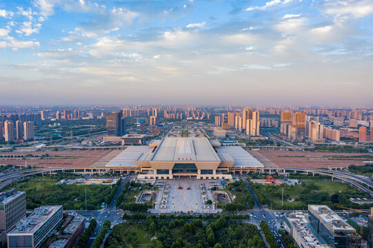 郑州东站高铁站城市地标建筑物