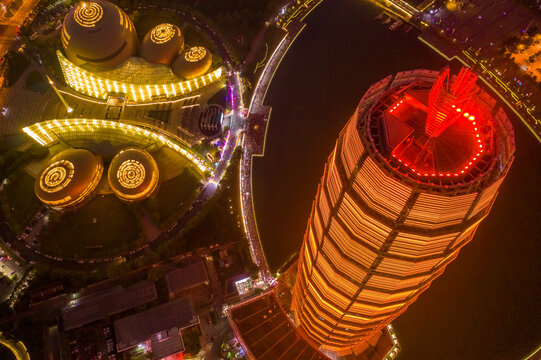 航拍郑州大玉米楼千玺广场夜景