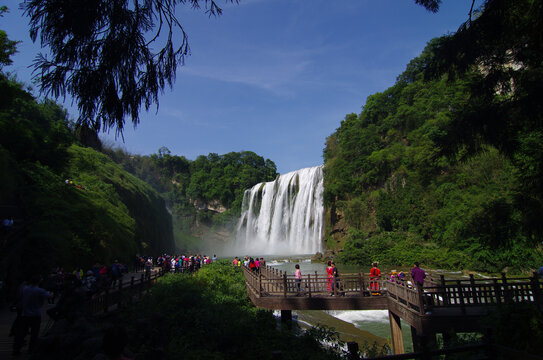 山水瀑布自然风景