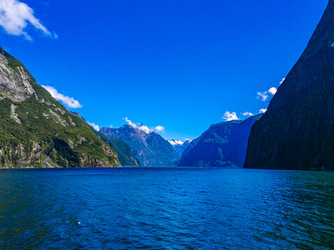 米尔福德峡湾米佛峡湾