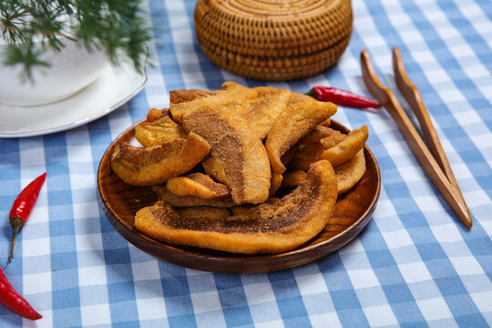 酥脆的猪肉粕