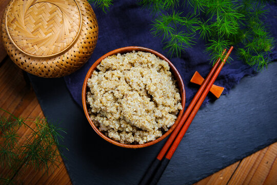 煮熟的白藜麦饭