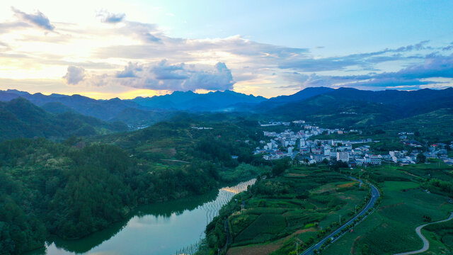 龙湖水库