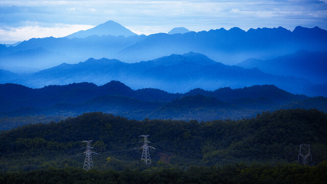 远山