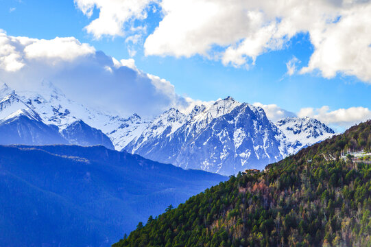 梅里雪山