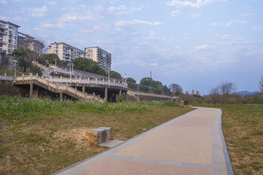 建瓯江滨公园道路