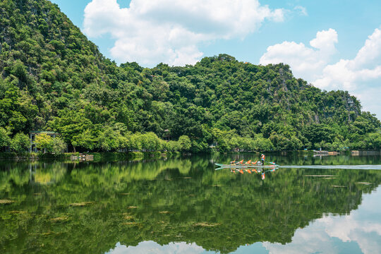 星湖竹筏七星岩竹筏水中游