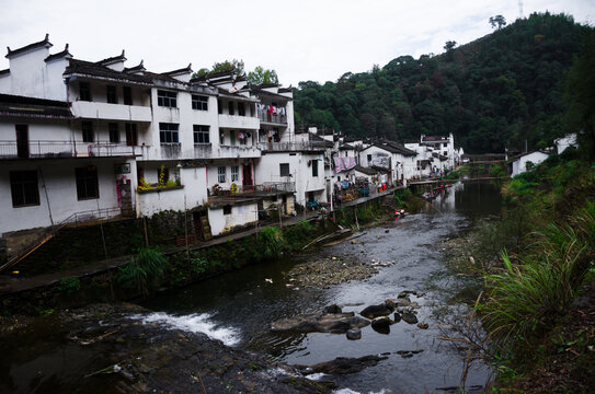 婺源菊径村溪流