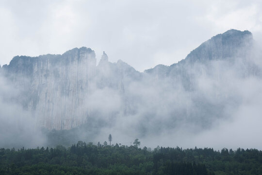 云山雾海