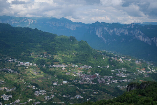 山村