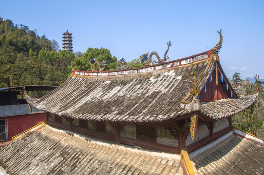 建瓯塔山寺大雄宝殿屋顶