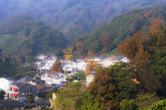 唯美山村图