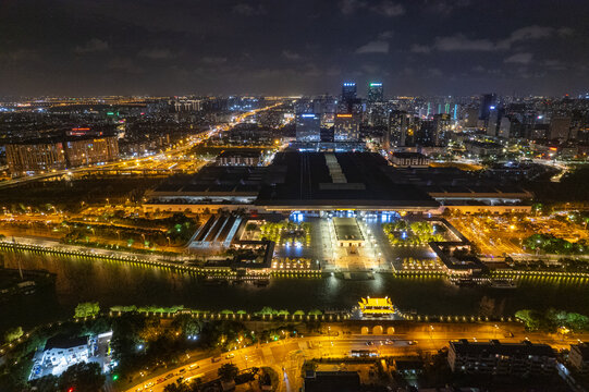 航拍苏州站夜景