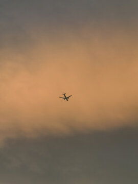 晚霞长空