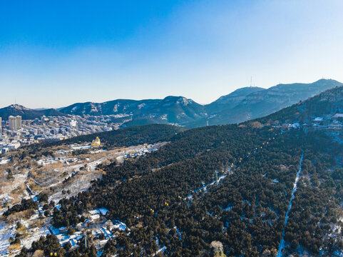 山东济南千佛山航拍雪景