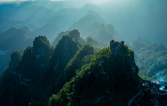 武当山群峰