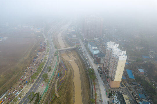 城市雾海