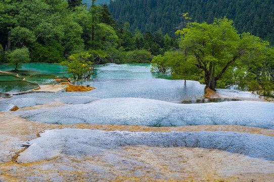 黄龙地质风光