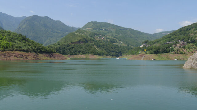 长江支流大宁河小三峡风光