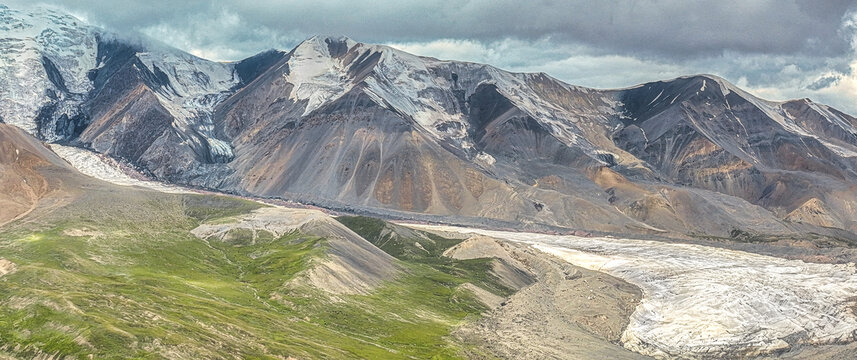 阿尼玛卿山