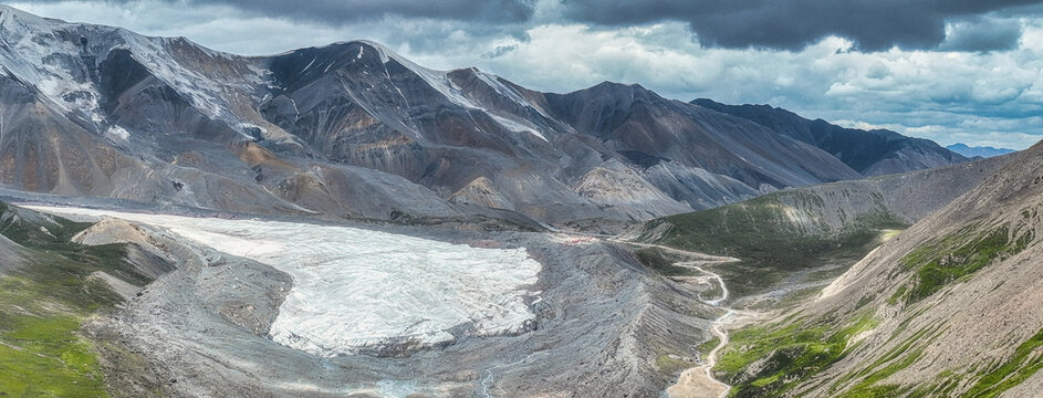 阿尼玛卿山