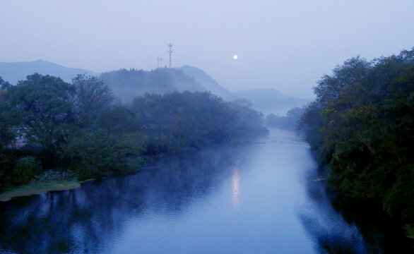 意境水墨山水