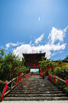 北川石椅羌寨