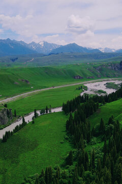 绿地山河