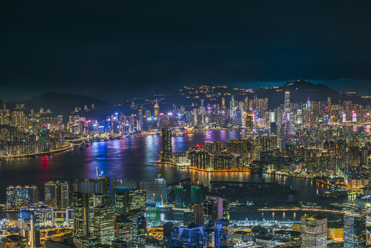 香港地标建筑群繁华繁荣的夜景