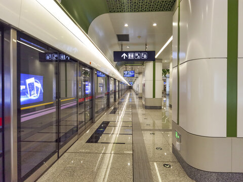 北京地铁19号线新宫站