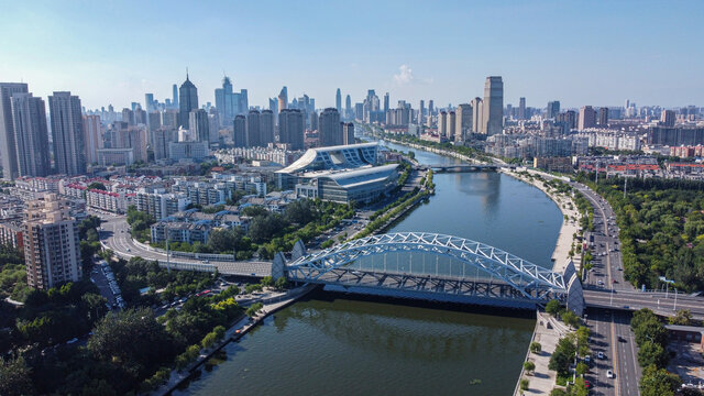 航拍天津海河国泰桥段都市风光