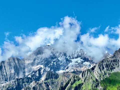 四姑娘山