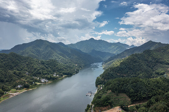 新安江山水画廊航拍自然风光