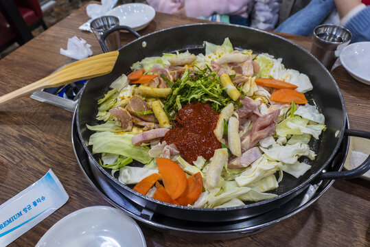 在韩国拍摄的料理美食