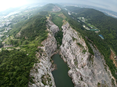 十里长山凹