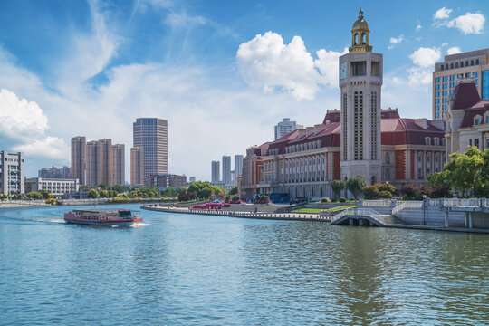 天津城市建筑和海河和桥梁