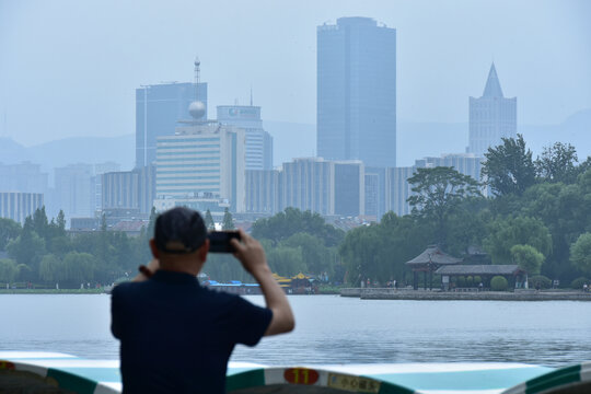 济南大明湖趵突泉五龙潭黑虎潭