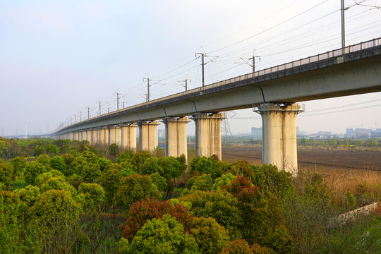 沪杭线高铁高架桥梁建设