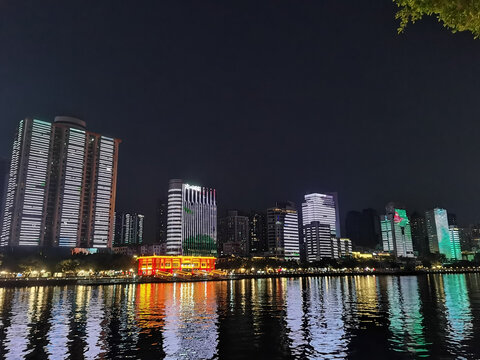 沿江夜景